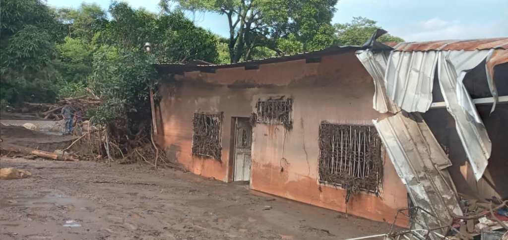 Casas destruidas, muertos y desaparecidos: deslave causa tragedia en Concepción Las Minas, Chiquimula 