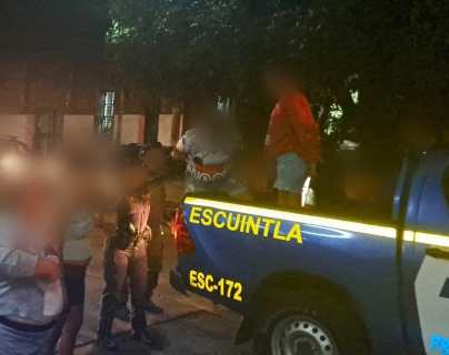 Riña inició en un turicentro y terminó con dos muertos: Así avanza el caso en que dos personas fueron agredidas por 4 adultos y 12 menores