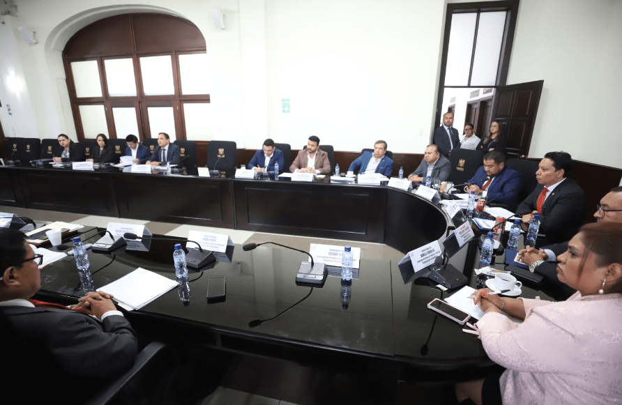 Comisión de Finanzas mantiene un cronograma con audiencias públicas para analizar el presupuesto 2024 durante todo el mes de septiembre. Fotografía: Congreso de la República. 