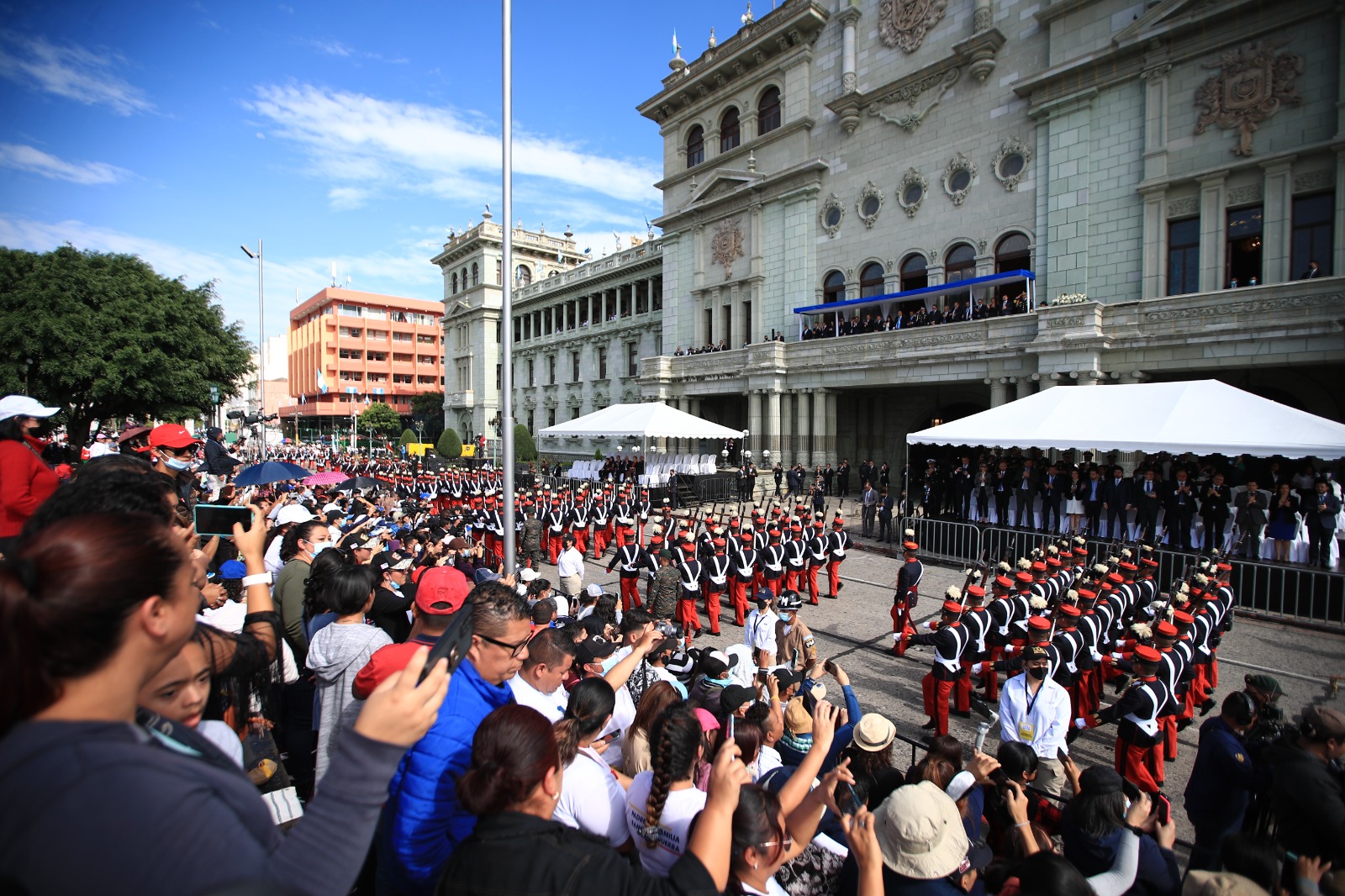 desfile 15 de septiembre independencia guatemala