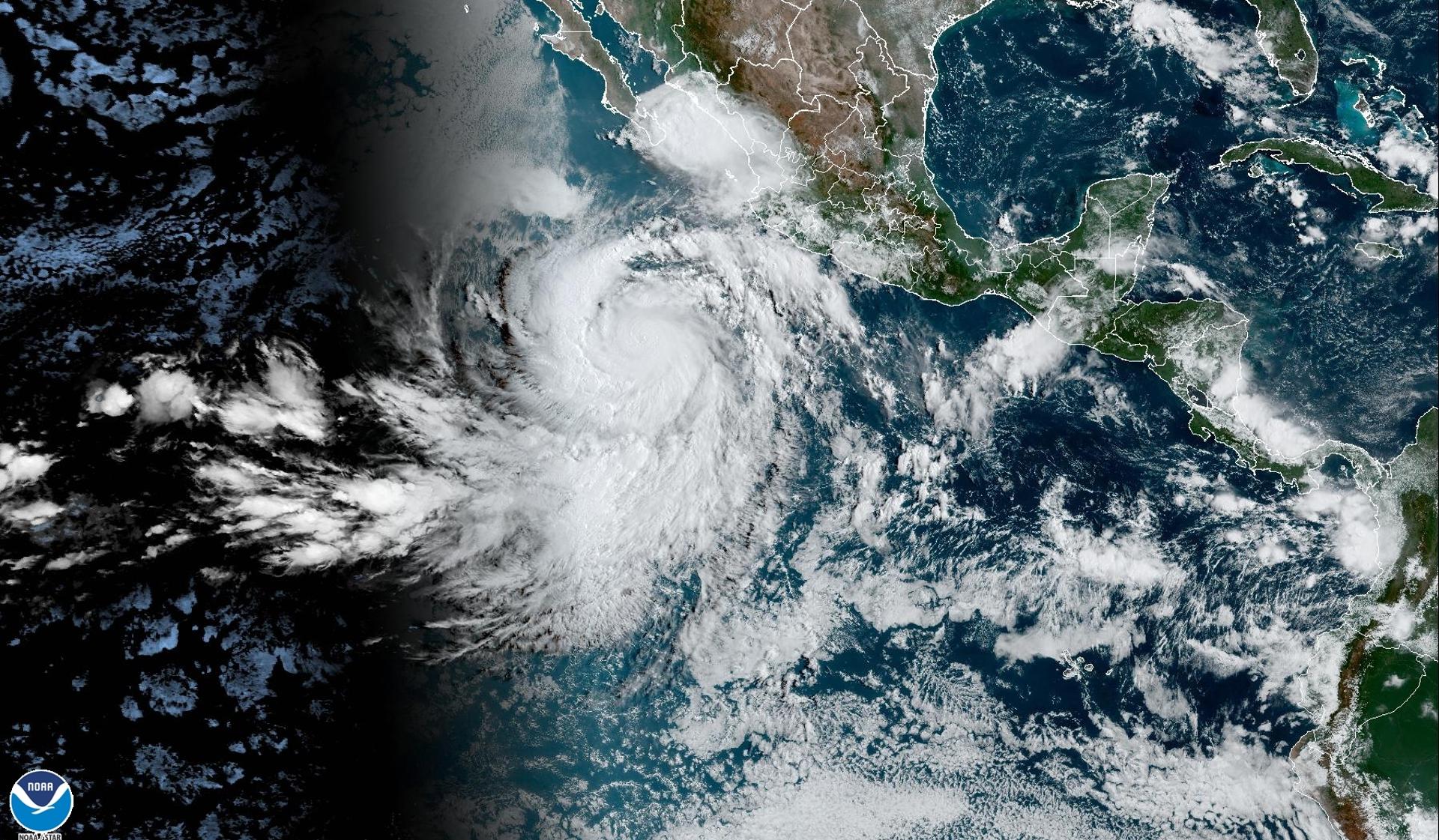 Se forma el huracán Jova en el Pacífico mexicano y causa lluvias en el occidente del país