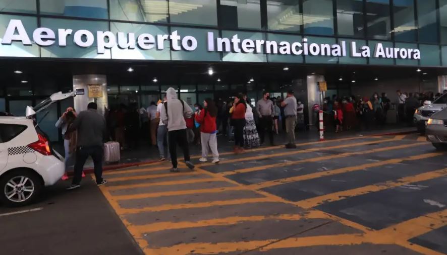 Aeropuerto Internacional La Aurora. (Foto Prensa Libre: HemerotecaPL)