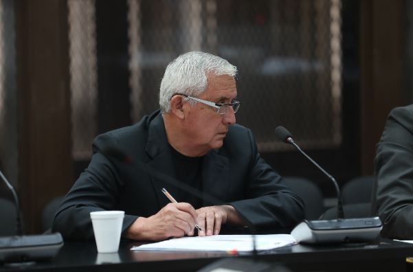 Otto Pérez Molina es condenado a 8 años de prisión conmutable por el caso Cooptación del Estado. (Foto Prensa Libre: Érick Ávila)