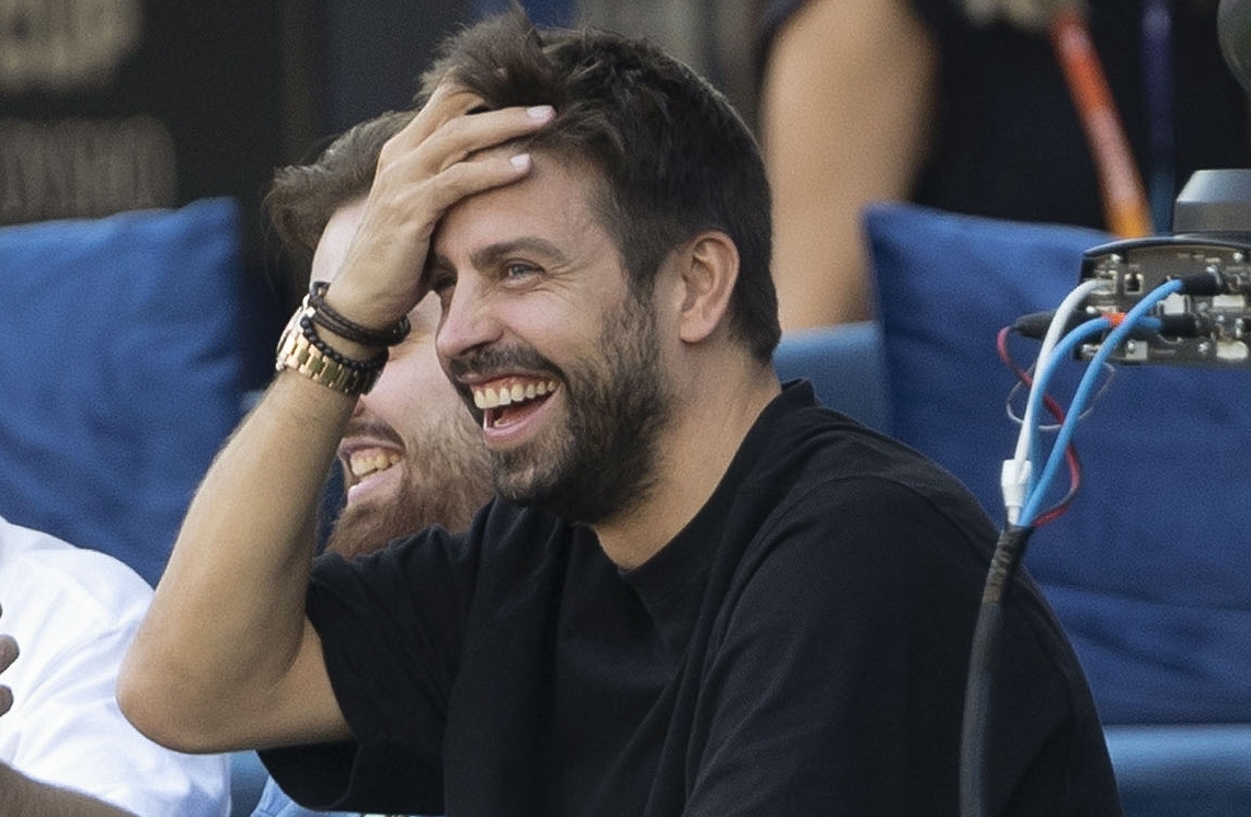Piqué se ríe de canción que insulta a Shakira, será que “aún no lo supera”…