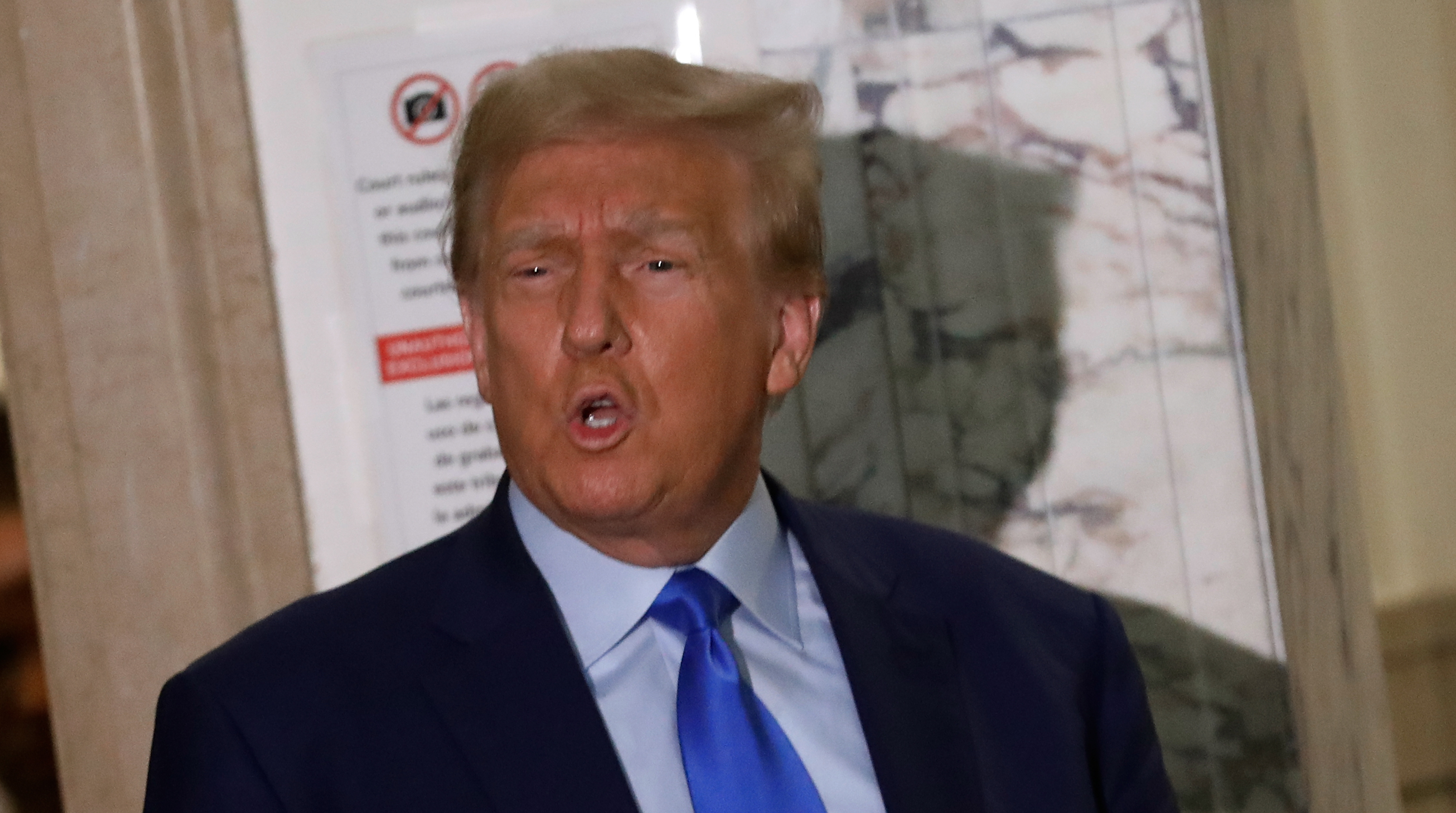 Trump insta al Tribunal Supremo a limitar el poder de los jueces para frenar sus políticas