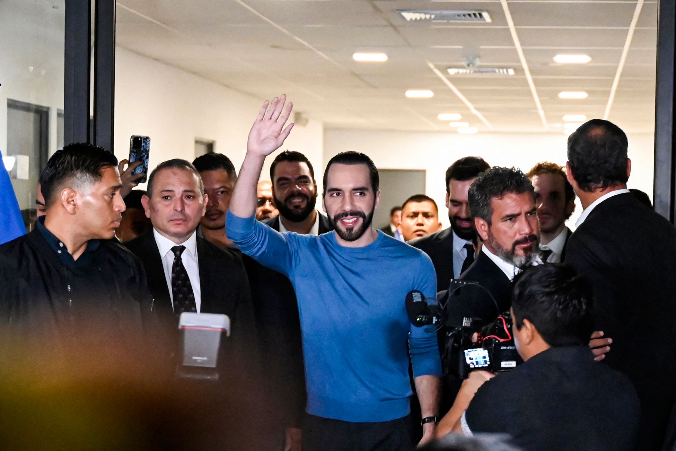 Nayib Bukele, presidente salvadoreño, ingresó su solicitud de candidatura al TSE el pasado 26 de octubre. (Foto Prensa Libre: AFP)
