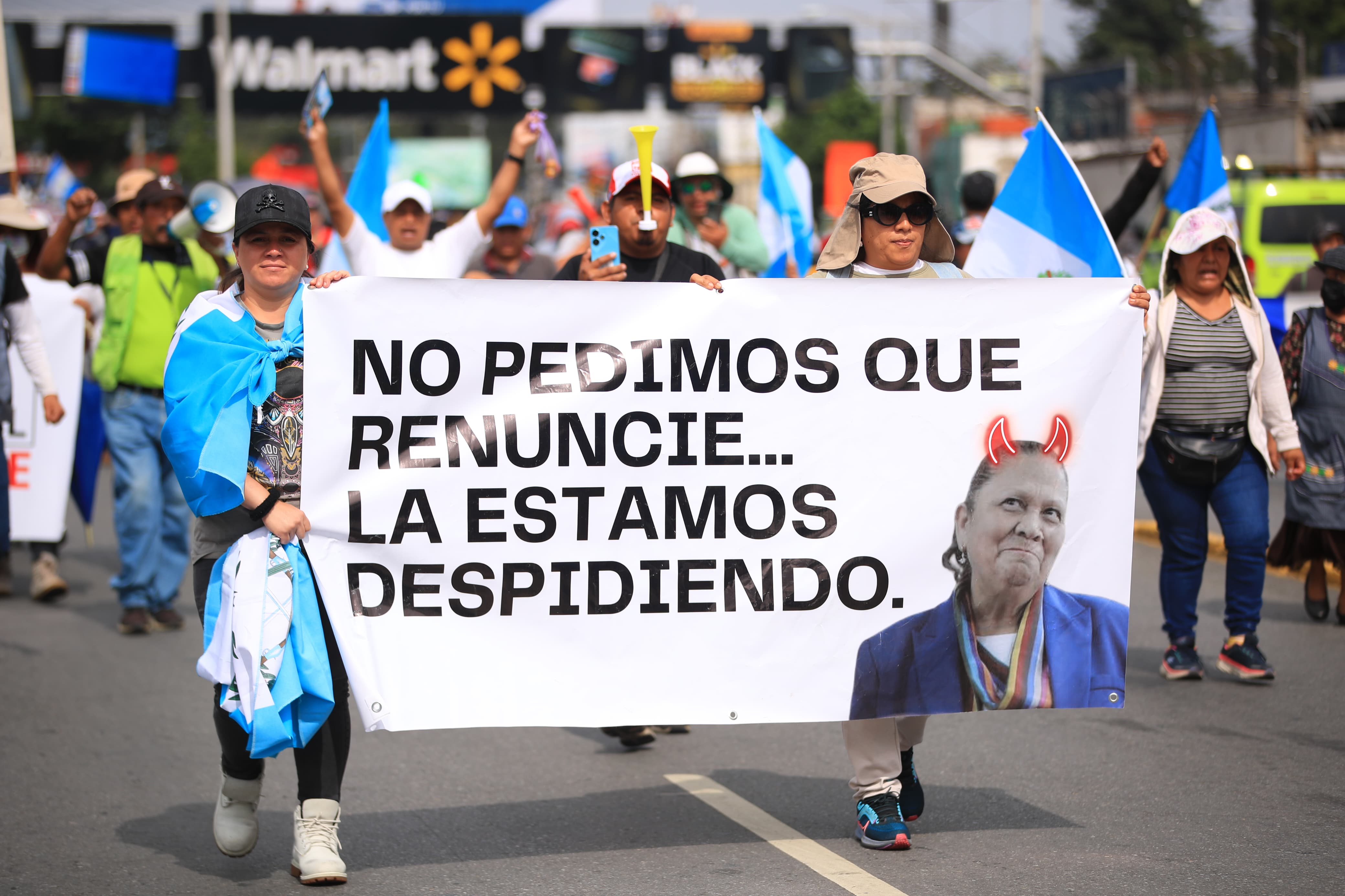 “Estamos evaluando comprarle a otros países como Honduras”: Industria salvadoreña busca alternativas ante crisis en Guatemala