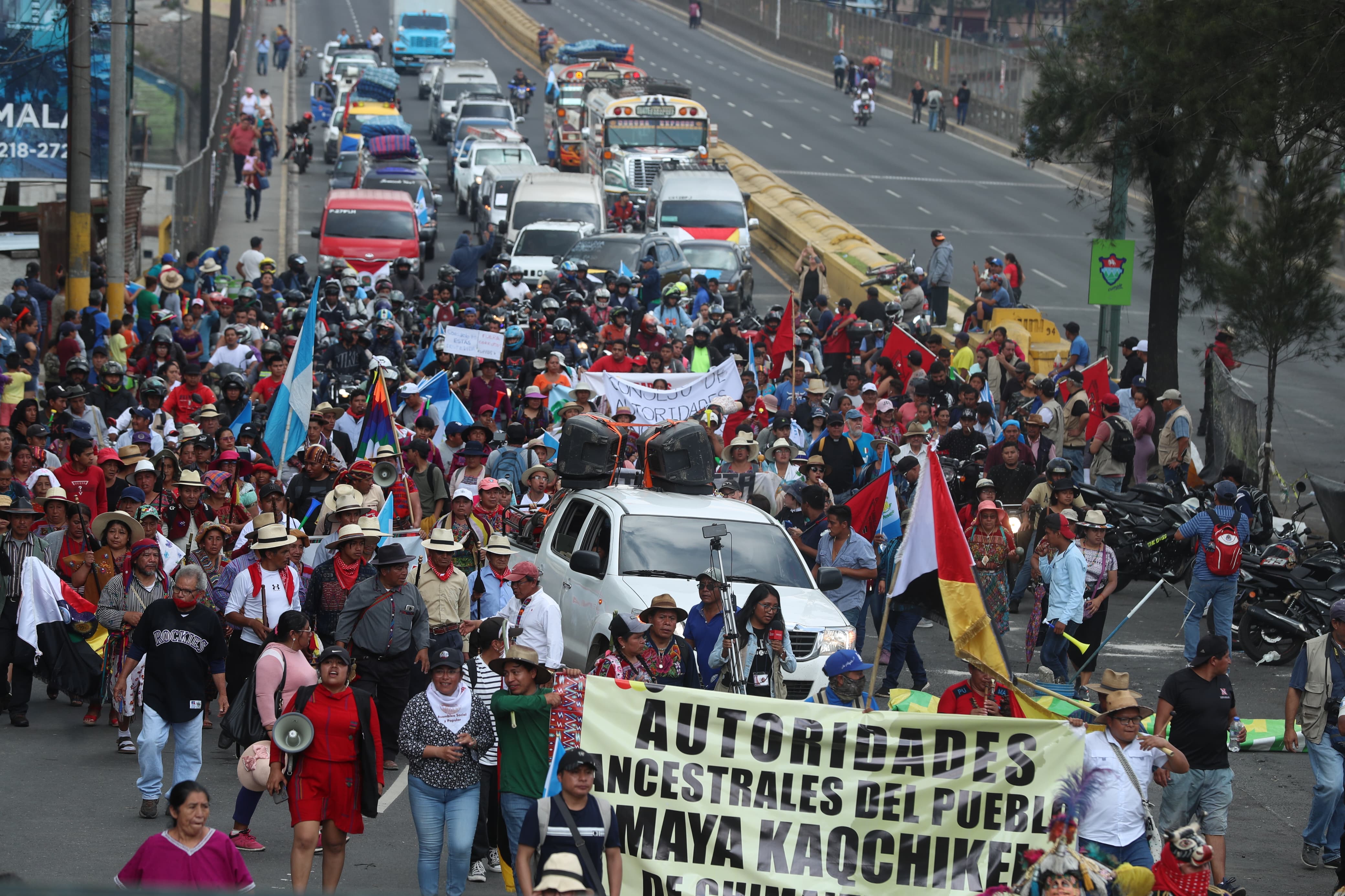 Los bloqueos y manifestaciones continúan a nivel nacional y ya cumplen 12 días consecutivos. (Foto Prensa Libre: Esbin García)