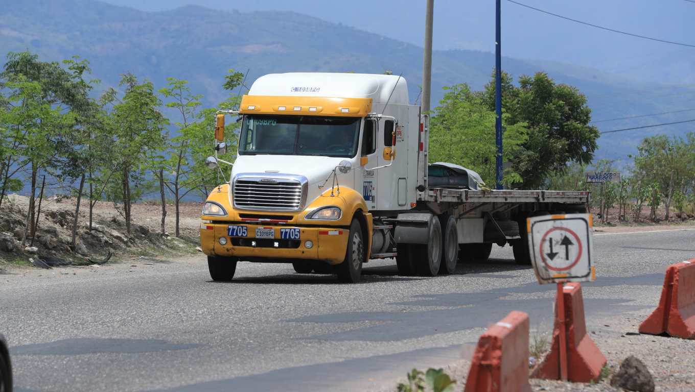 La ampliación de la carretera de El Rancho-Teculután se financiará por medio de un préstamo por unos Q1 mil 365 millones en el proyecto de presupuesto 2024. (Foto Prensa Libre: Hemeroteca PL)