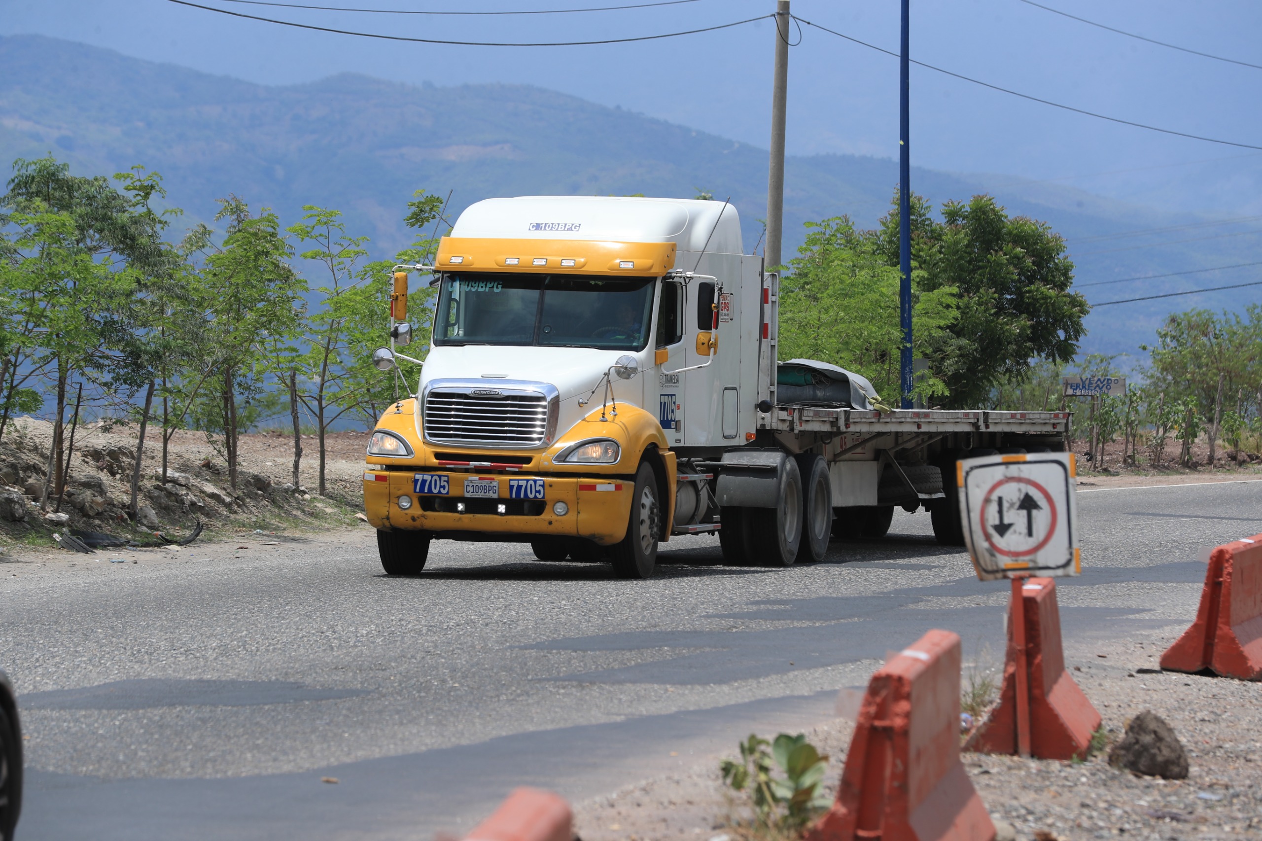 La ampliación de la carretera de El Rancho-Teculután se financiará por medio de un préstamo por unos Q1 mil 365 millones en el proyecto de presupuesto 2024. (Foto Prensa Libre: Hemeroteca PL)