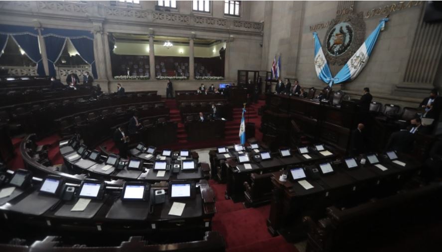 El Congreso de la República tendría que haber sesionado miércoles y jueves. Fotografía: Prensa Libre.