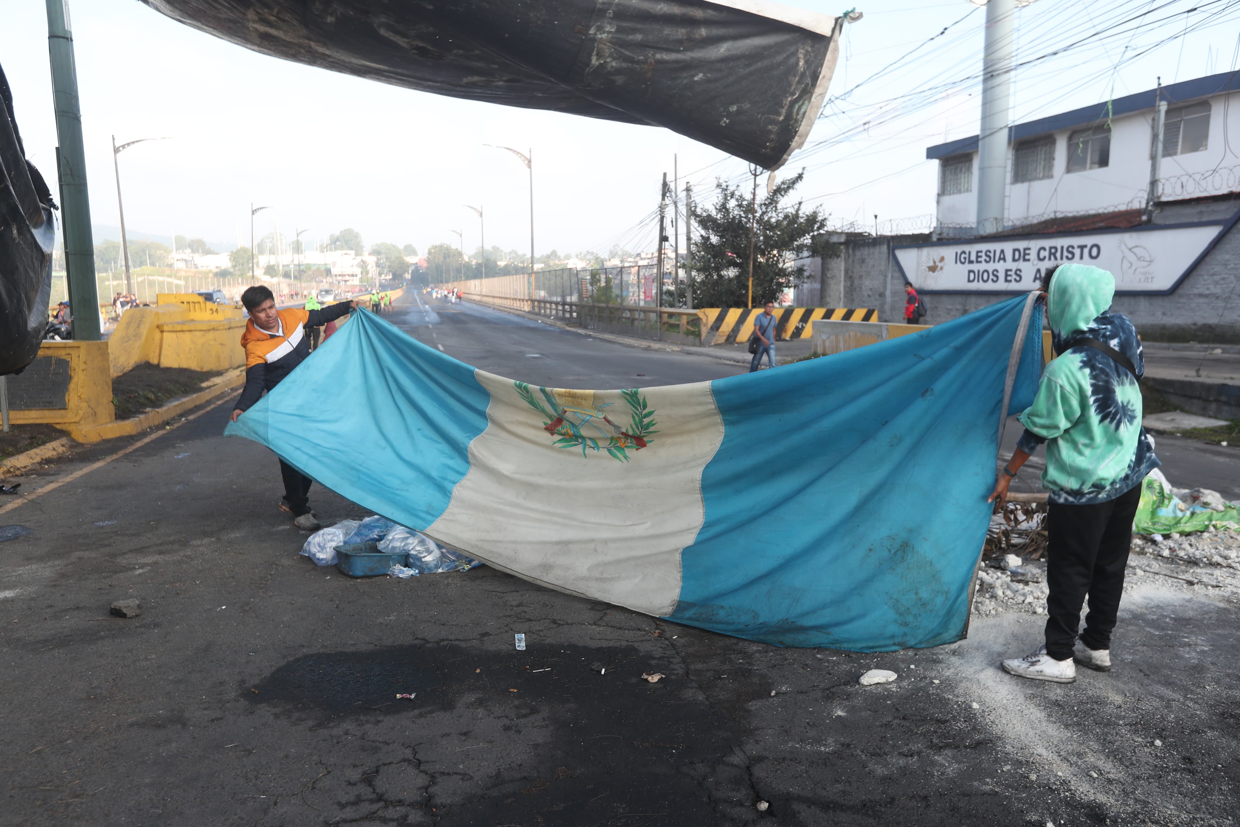 Fotos: Así transcurre el primer día sin la mayoría de los bloqueos en la ciudad de Guatemala en este 13 de octubre de 2023'