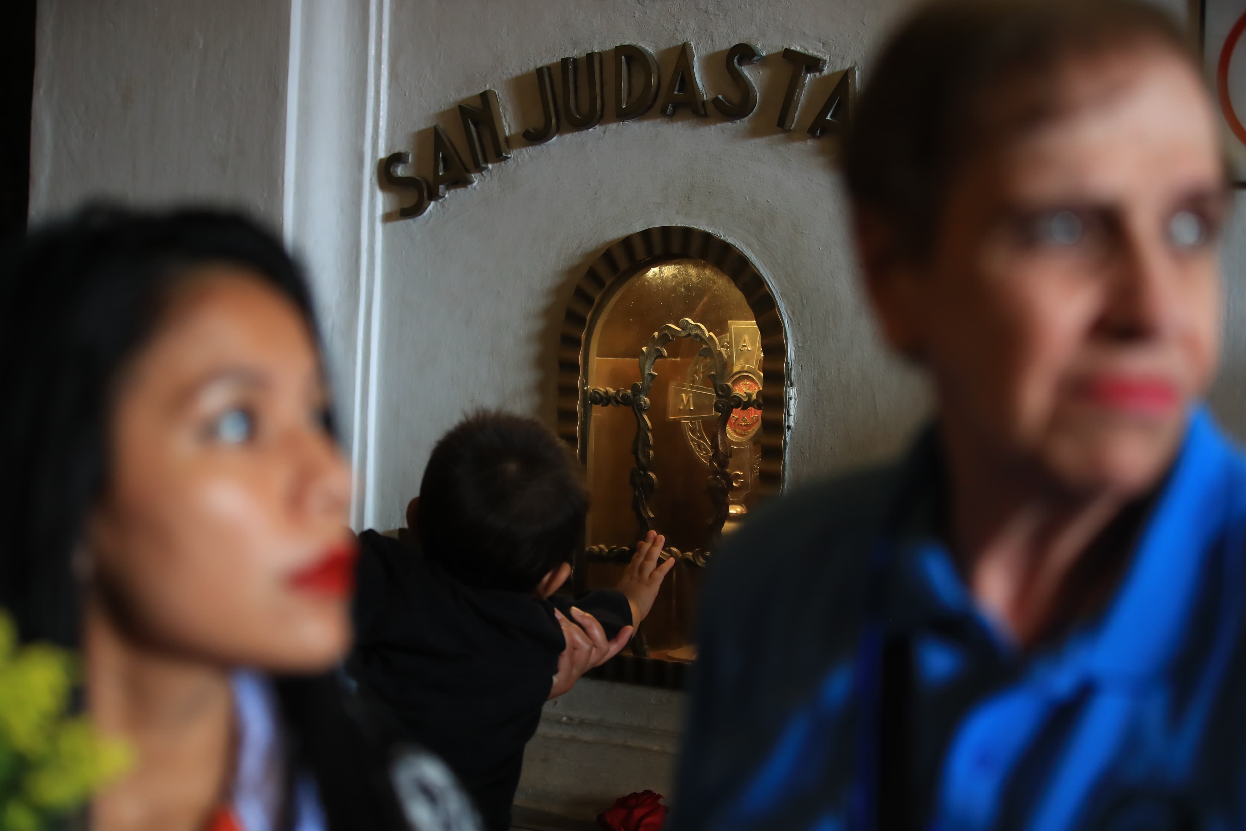 En imágenes: San Judas Tadeo cientos de personas llegan a visitar al santo de las causas perdidas'