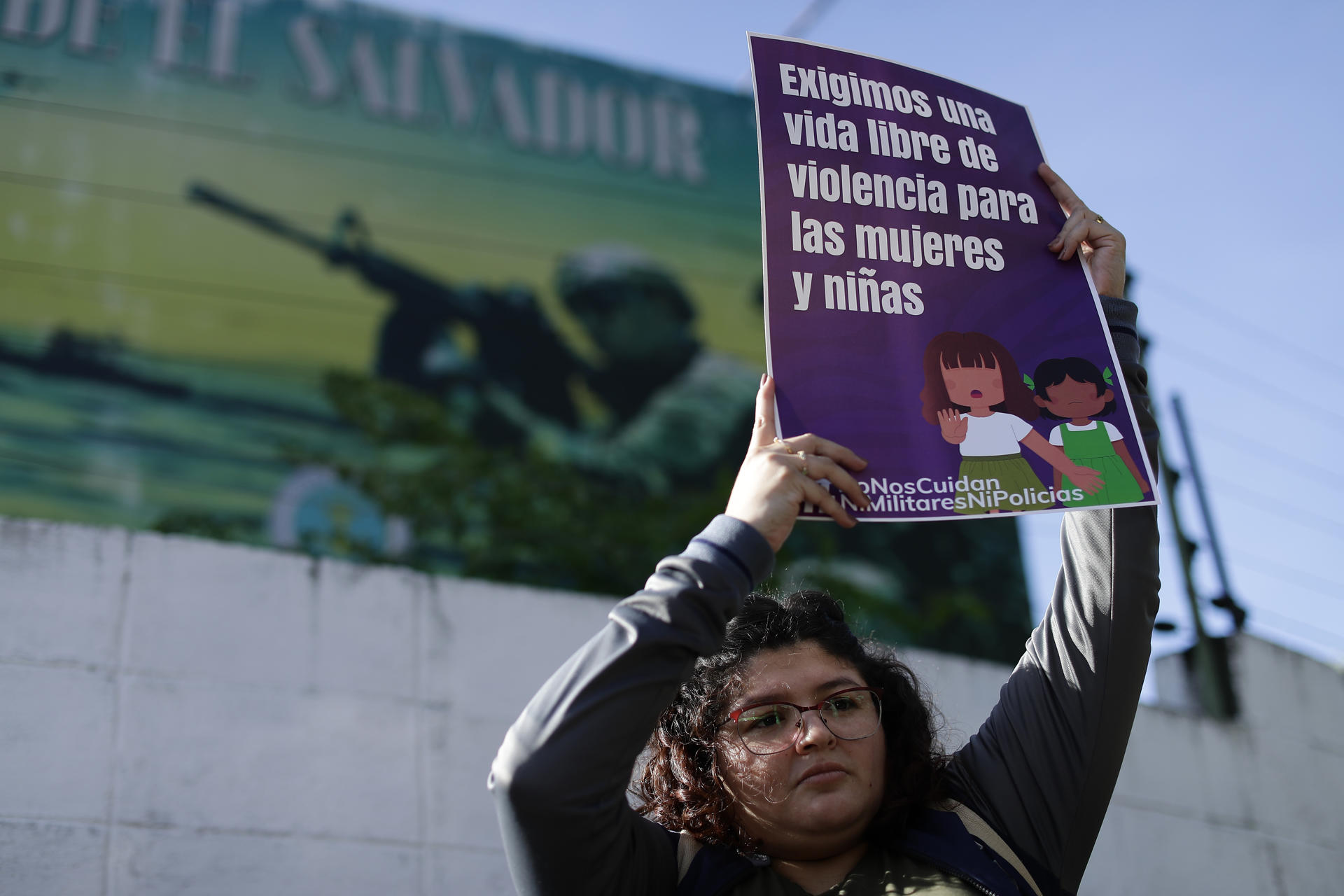Exigen en El Salvador un alto a la violencia sexual y a los femicidios contra niñas