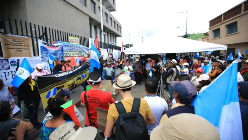 La sede del MP ha sido uno de los puntos con mayor actividad de protestas. Fotografía: Prensa Libre.