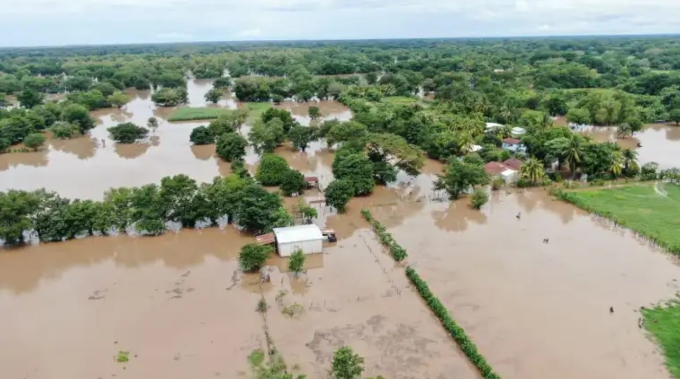 La depresión tropical 19-E podría causar grandes inundaciones, advierten autoridades. (Foto referencia: PNC)