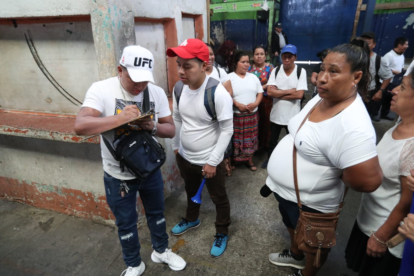 Mercados se unen a la manifestación'