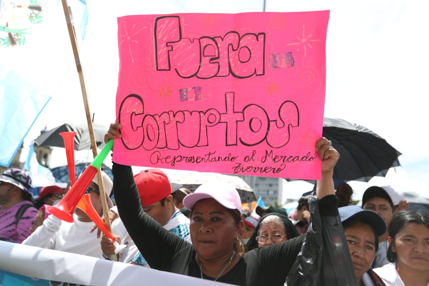 Mercados se unen a la manifestación'