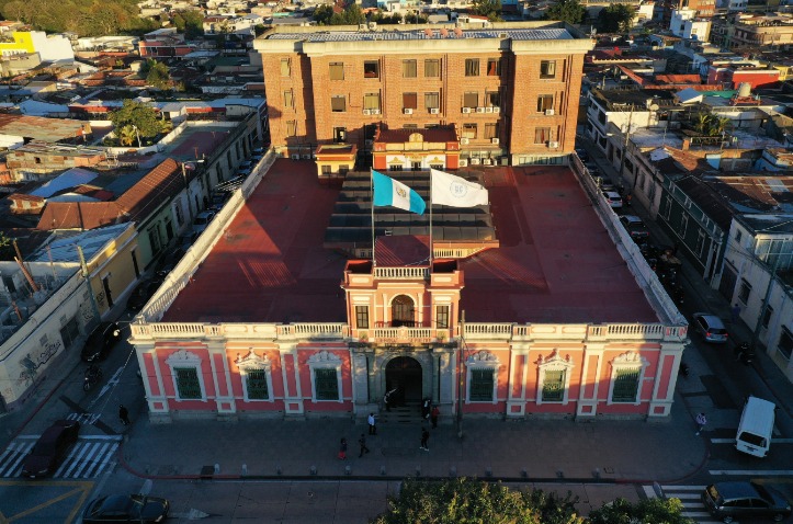 Sede del TSE en la Ciudad de Guatemala. (Foto Prensa Libre: Roberto López)