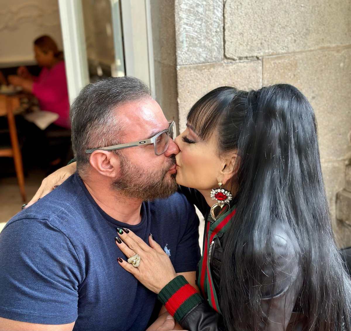 Maribel Guardia acalla rumores sobre su relación y comparte una foto tierna con su esposo