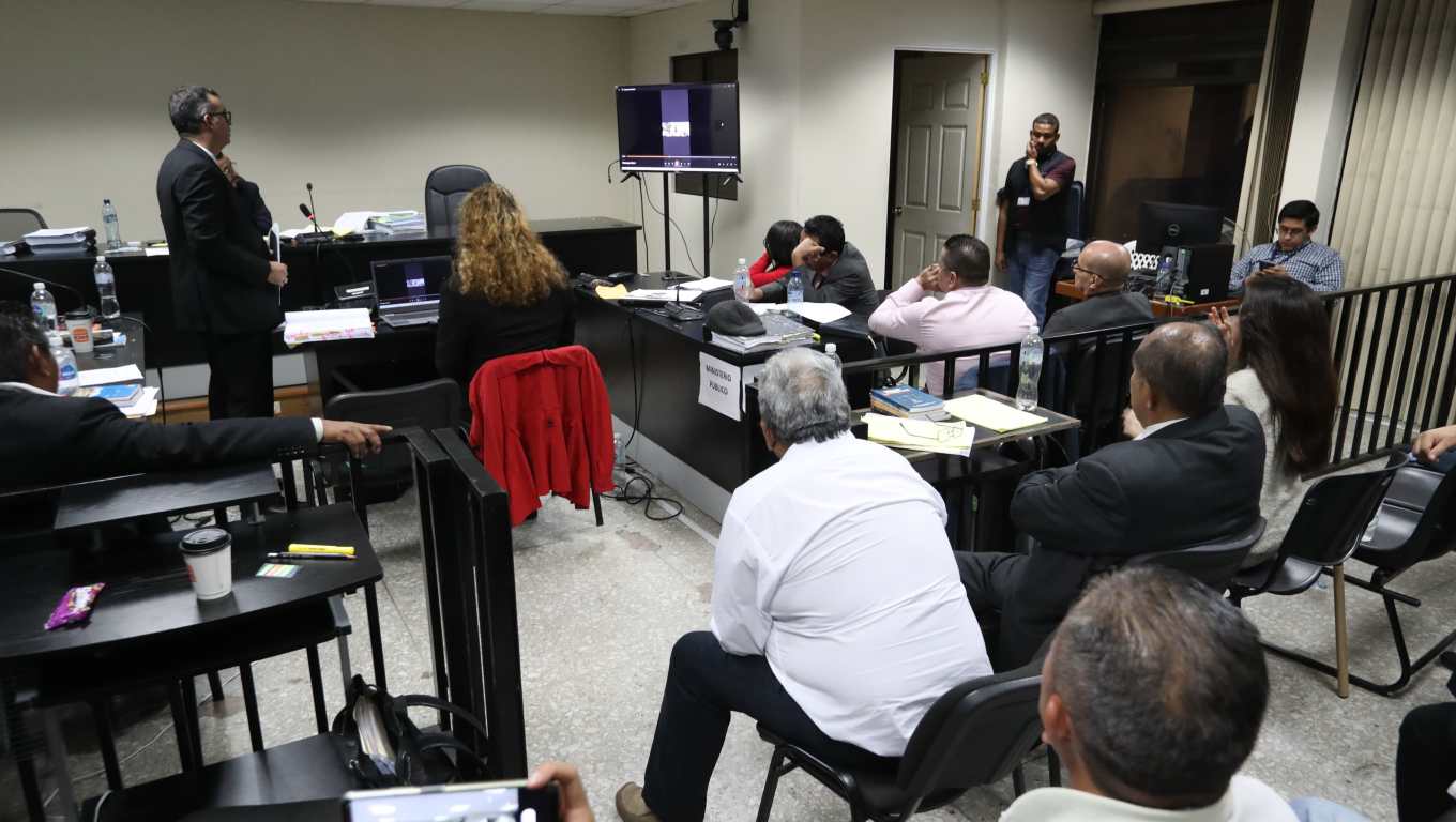 Audiencia de primera declaración de los seis detenidos por el caso Toma Usac: Botín Político. (Foto Prensa Libre: María Renée Barrientos)
