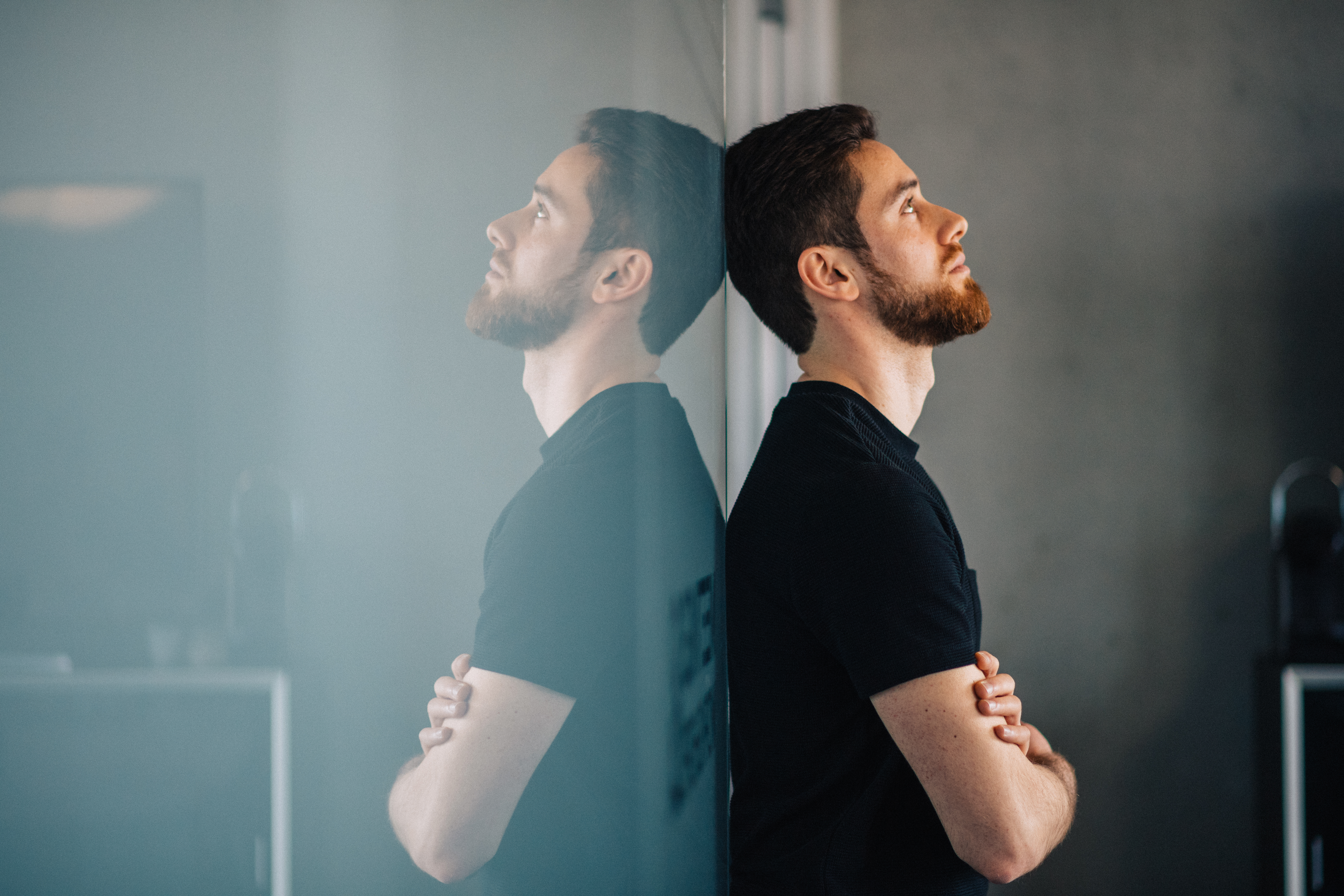 Pensamientos intrusivos: qué son y qué se esconde detrás