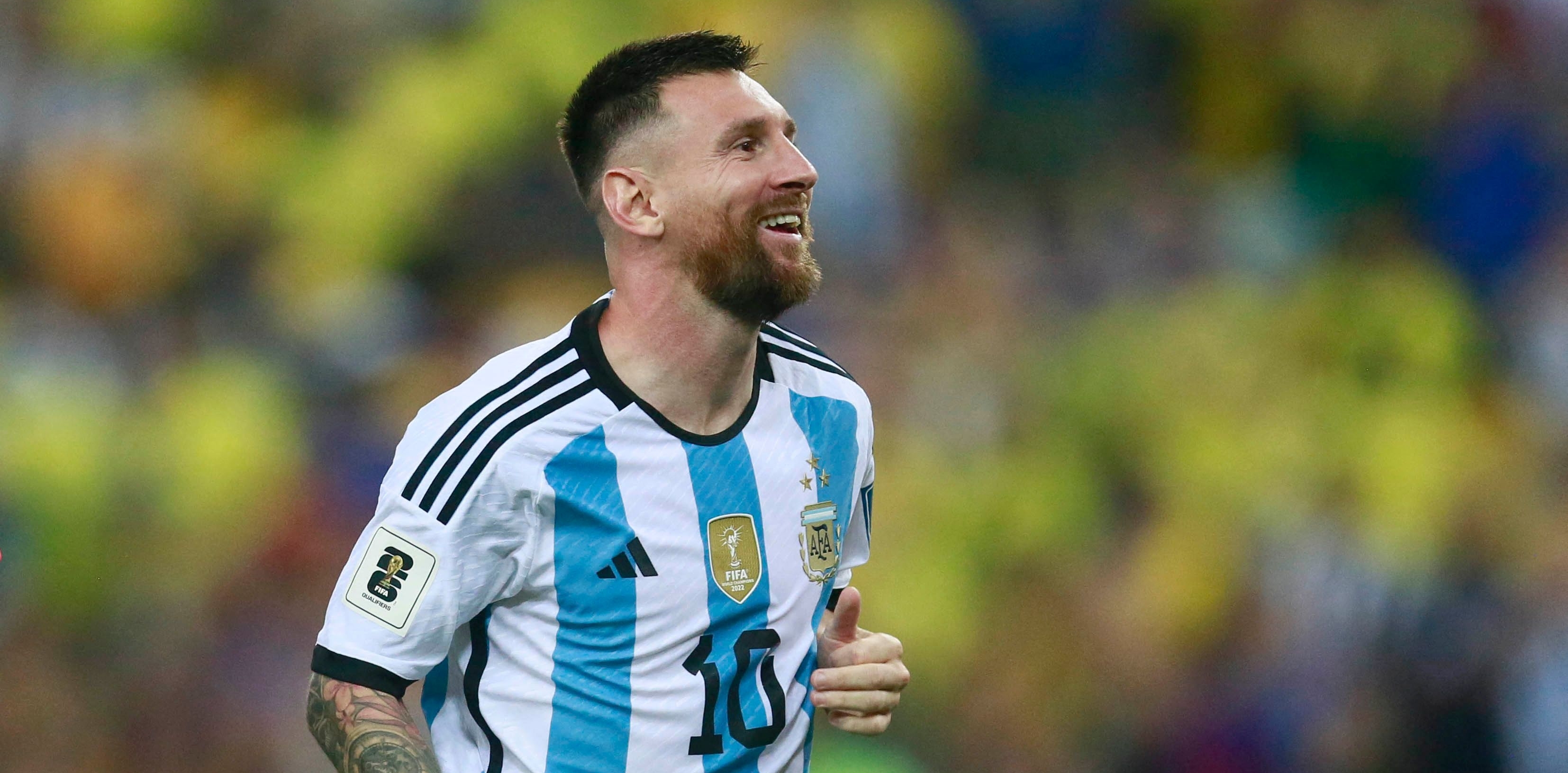 Lionel Messi durante el partido de eliminatorias mundialistas ante Brasil en el estadio Maracaná. Foto Prensa Libre (AFP)