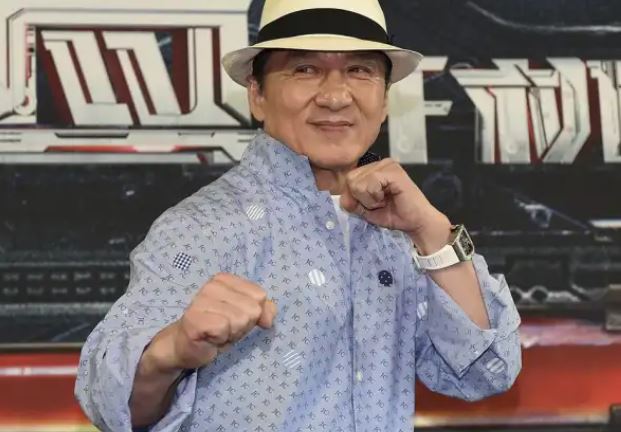 Los actores Jackie Chan y Ralph Macchio anunciaron este martes que saldrán en la nueva película de "Karate Kid", planeada para salir en diciembre de 2024. (Foto Prensa Libre: EFE)