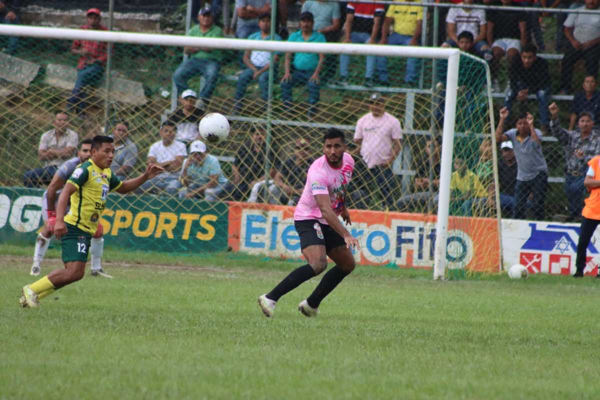 Iztapa aseguró su presencia en cuartos de final y es candidato al título. Foto Prensa Libre (Club Deportivo Iztapa) 
