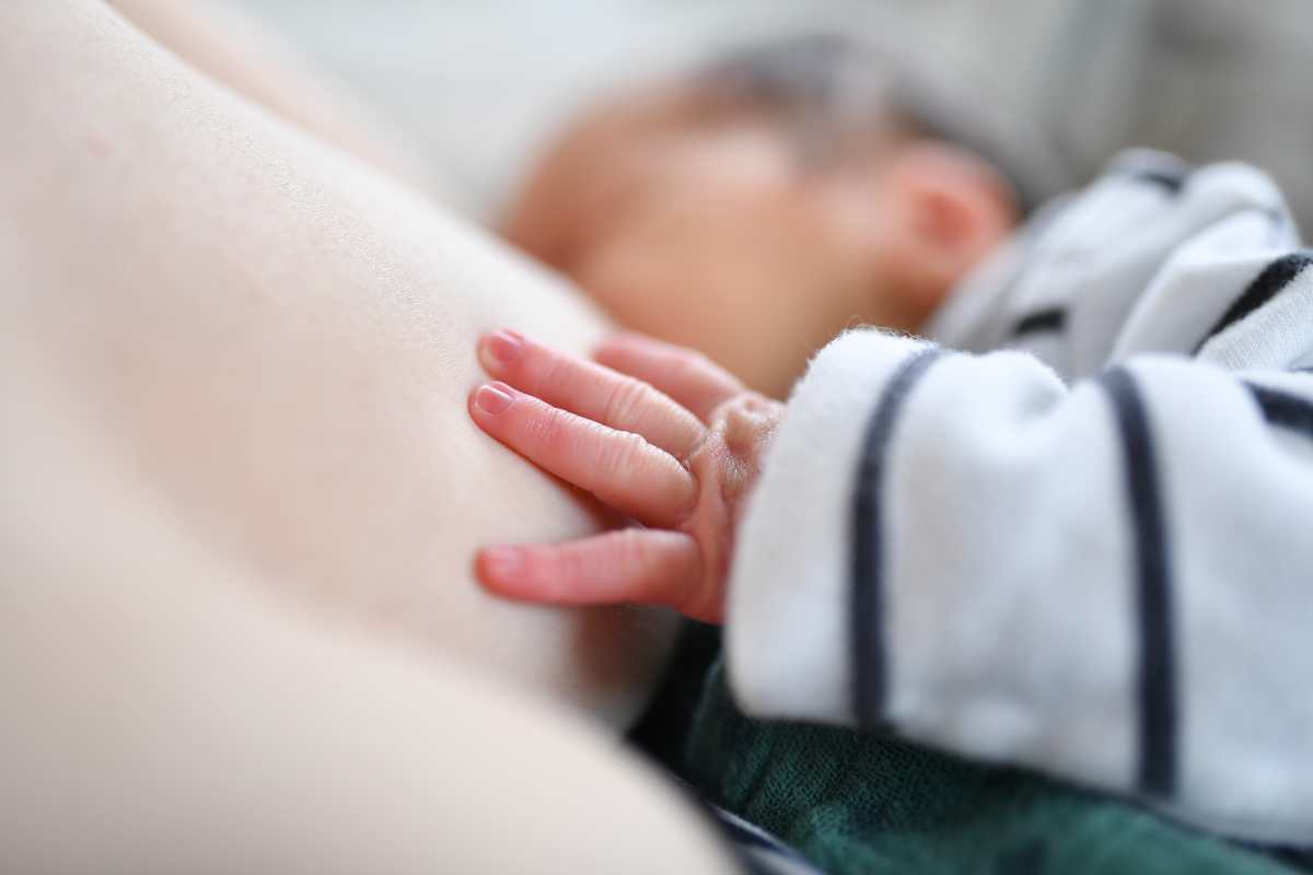 ¿Qué hacer cuando el bebé se niega a la lactancia?
