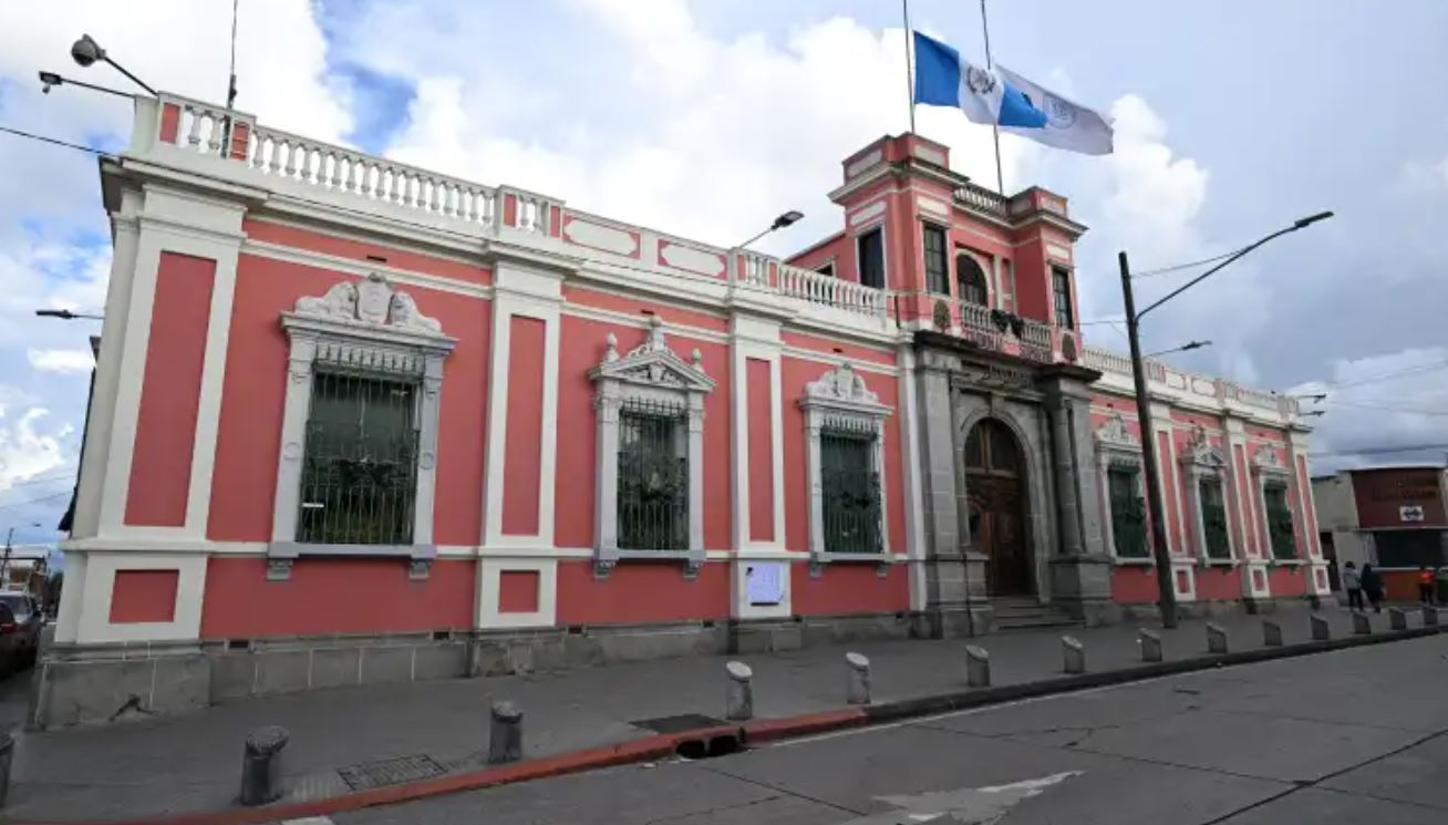 Sede del TSE en la Ciudad de Guatemala. (Foto Prensa Libre: AFP)
