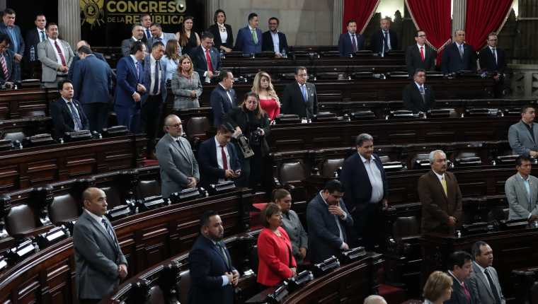 El Pleno a las 13:38 horas cuenta con una asistencia de 135 diputados. FotografÃ­a: Prensa Libre (Elmer Vargas).