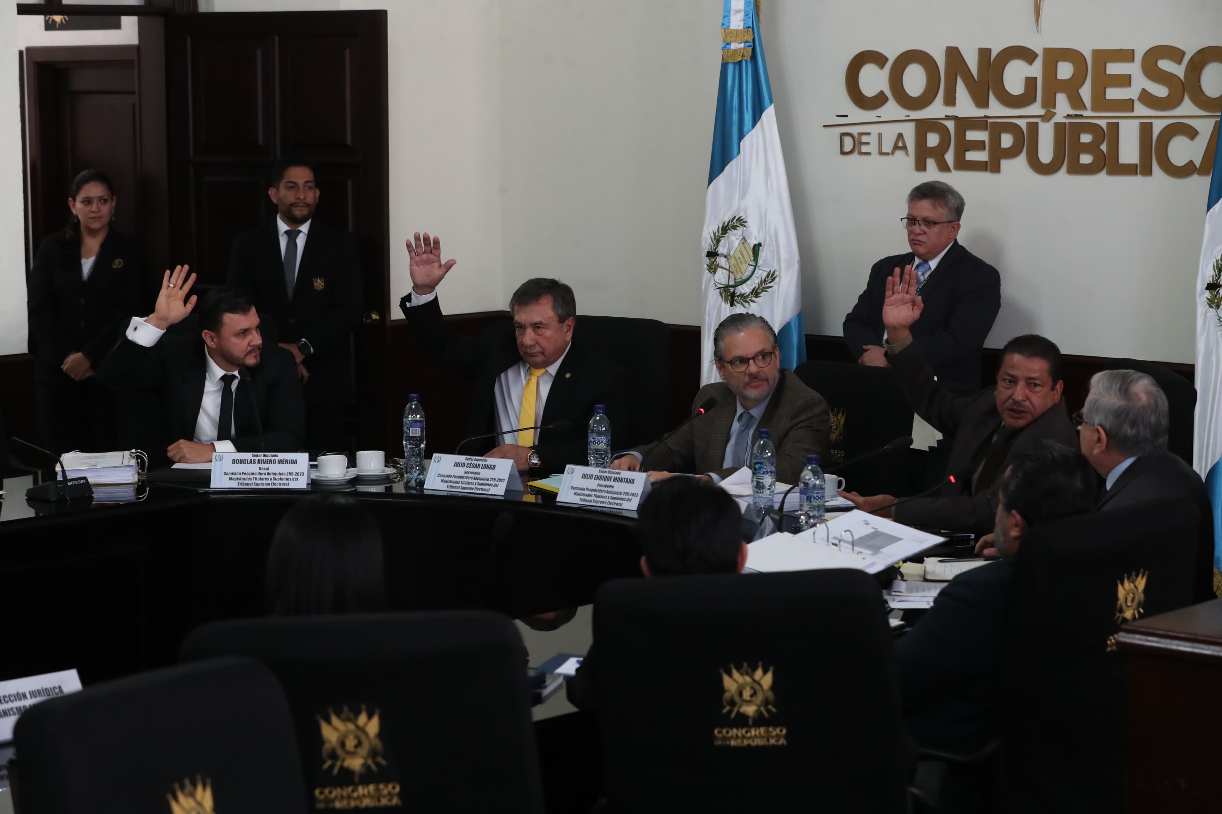 El criterio de tres a dos estuvo presente en la mayoría de decisiones clave de la Comisión Pesquisidora. Fotografía: Prensa Libre (Elmer Vargas).