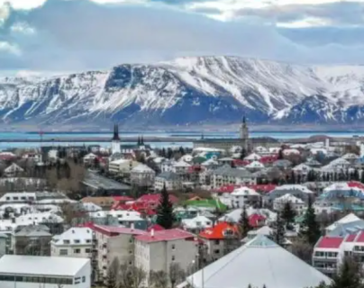 Después de más de 800 temblores en 12 horas, Islandia se declara en emergencia y advierte de posible erupción volcánica
