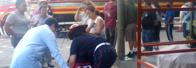 Una niña de cinco años murió atropellada en Santa Lucía Milpas Altas. (Foto Prensa Libre: Bomberos Municipales Departamentales) 