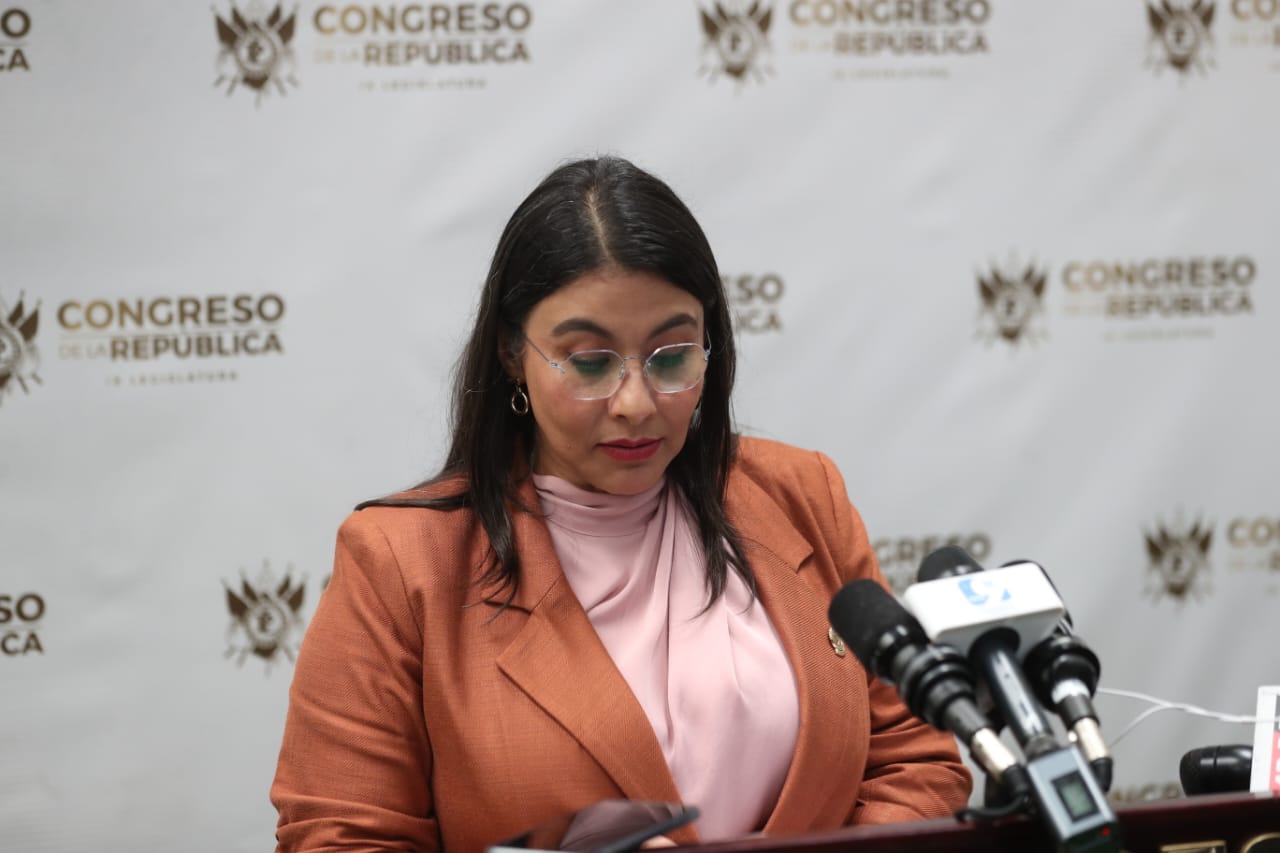 Shirley Rivera, presidenta del Congreso de la República de Guatemala, confirma que Estados Unidos le retiró la visa. (Foto Prensa Libre: Erick Ávila)