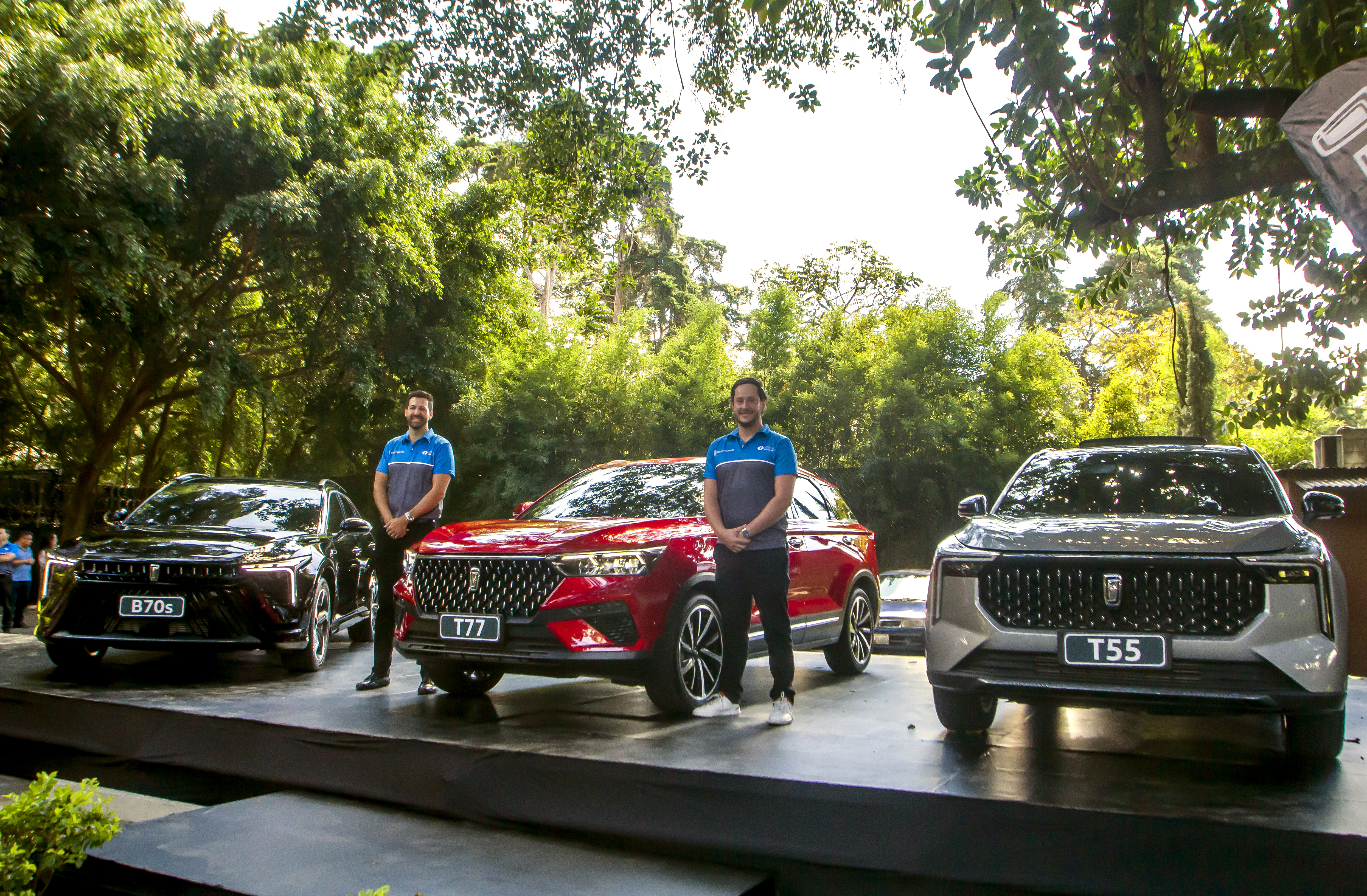 Ian Hagen, Gerente Regional de Mercadeo; y Javier Gálvez-Sobral, Gerente Regional de Comercialización de Grupo Continental Motores. Foto Prensa Libre: Cortesía Gabriela Santisteban
