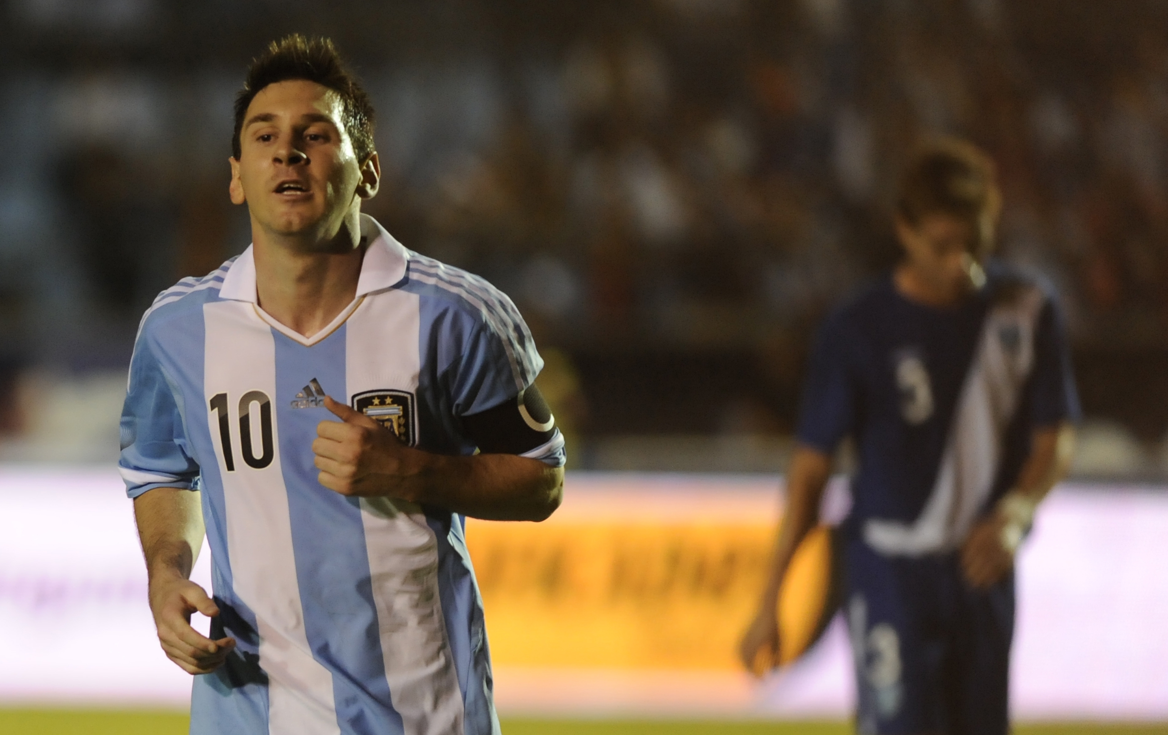 Messi durante el partido en el que anotó tres goles contra Guatemala. Foto Prensa Libre (Hemeroteca PL) 