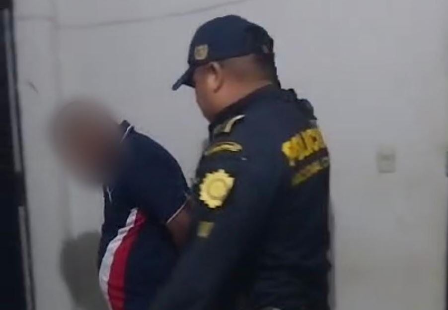 Alex N fue detenido por la PNC luego de haber herido de bala a un oficial de esa institución durante un operativo en Fray Bartolomé de las Lasas. (Foto Prensa Libre. PNC)
