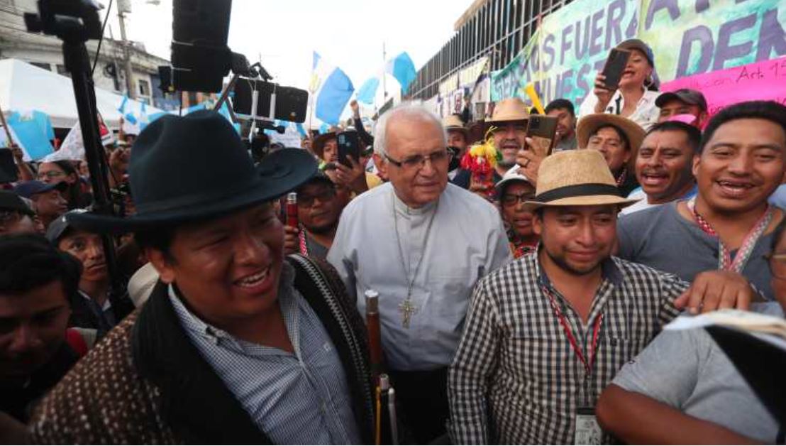 Cardenal Álvaro Ramazzini sale de Guatemala y estos son los detalles del viaje del religioso