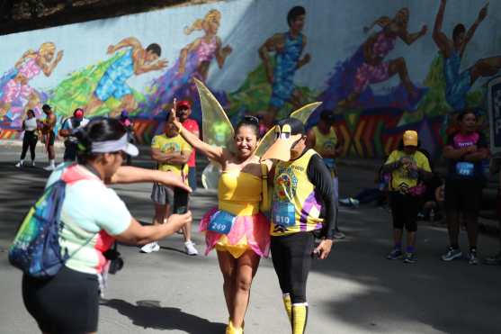 Así vivieron los participantes la edición 66 de la tradicional San Silvestre. (Fotos Prensa Libre: Esbin García)