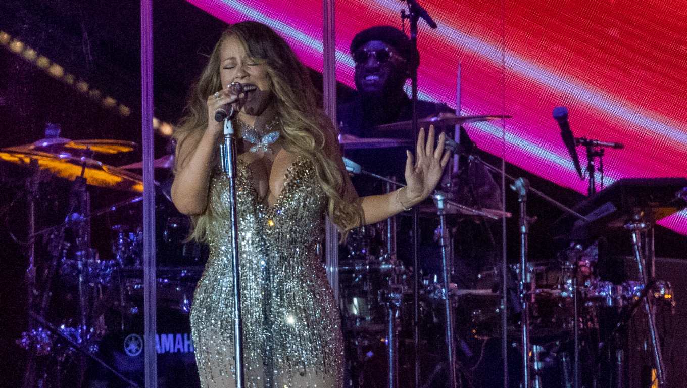 Mariah Carey batió el récord de Spotify como la canción más reproducida en un día alcanzando 23,7 millones de reproducciones con "All I Want for Christmas" el 25 de diciembre. (Foto Prensa Libre: EFE)