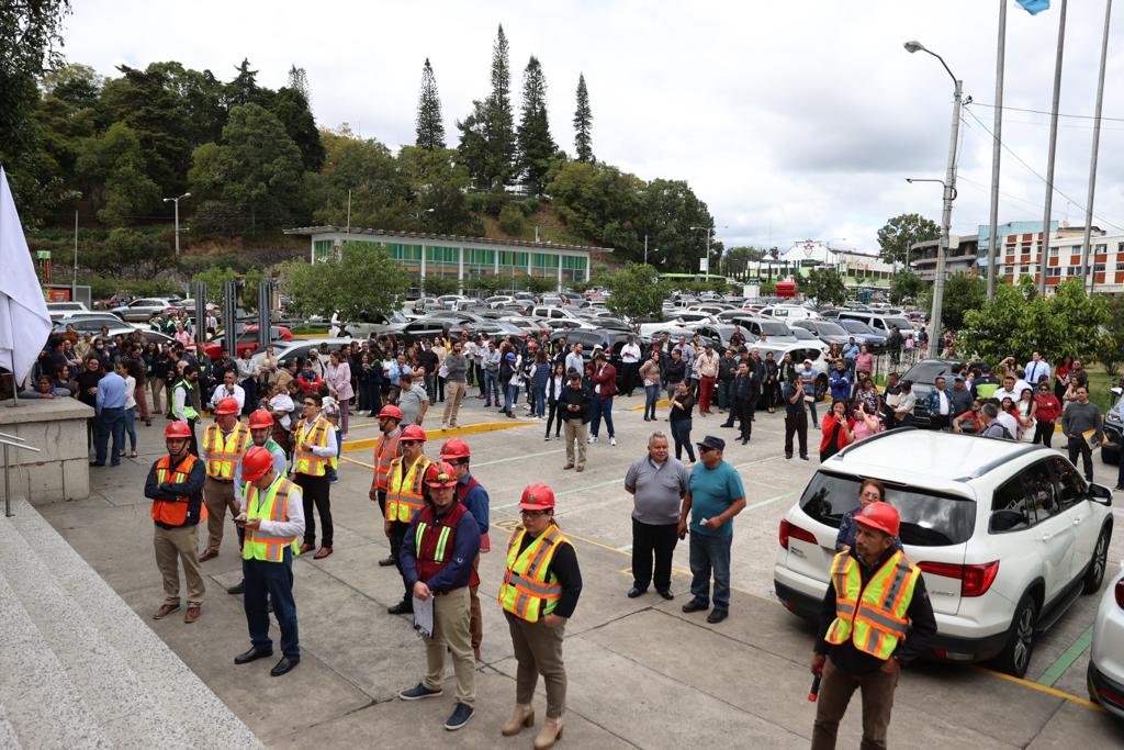 evacuación municipalidad sismo temblor guatemala 14 de diciembre