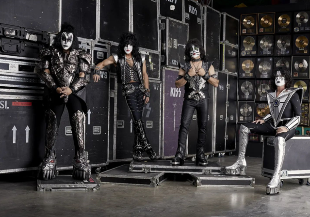 Kiss se despide de los escenarios tras 50 años de mucho rock y ahora se  "presentarán" con avatares digitales