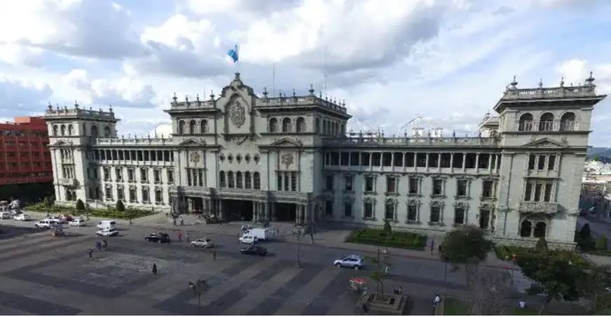 Palacio Nacional de la Cultura, sede del Gobierno de Guatemala. (Foto: Hemeroteca PL)
