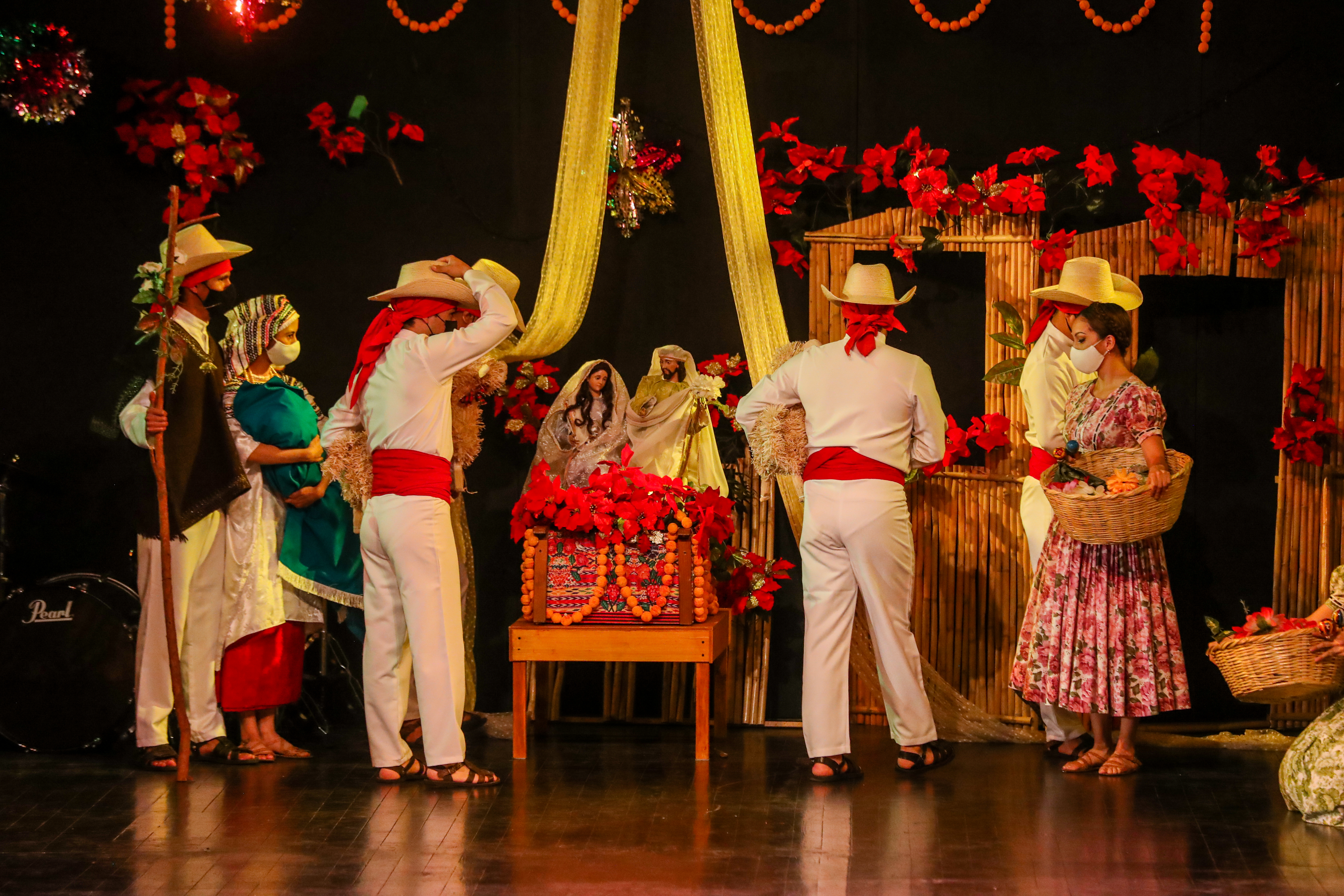 El Ballet Moderno y Folklórico de Guatemala representan la obra Posadas y Pastorela en 2021.  (Foto Prensa Libre: Juan Diego González)