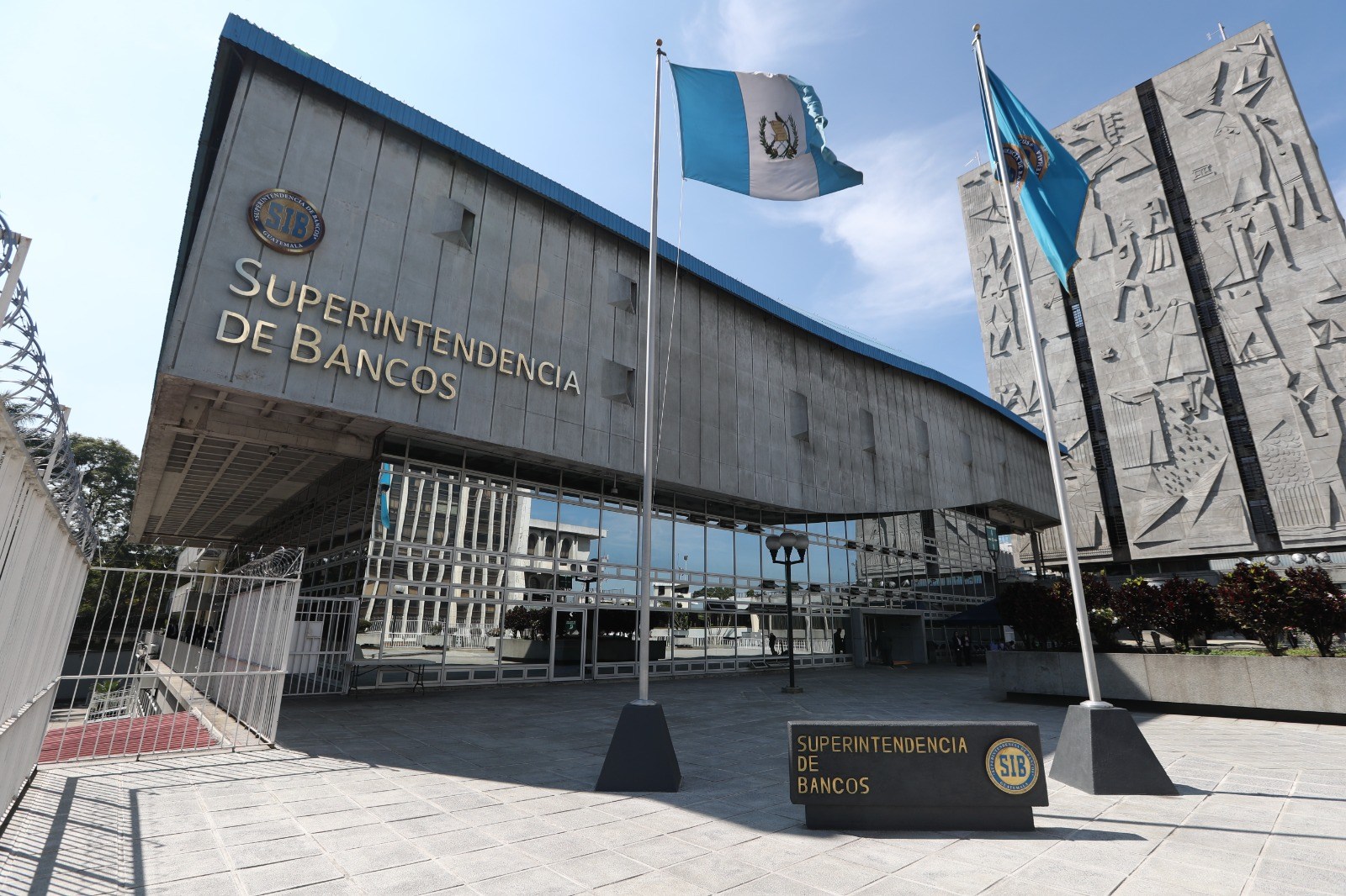 Superintendencia de Bancos anuncia cierre de entidades financieras por ...
