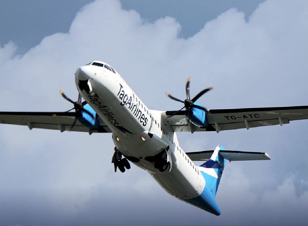 El avión ATR de TAG, con matrícula TG-ATC declaró emergencia en vuelo y aterrizó sin novedad en el Aeropuerto Internacional La Aurora. (Foto Prensa Libre: Tomada del Facebook de TAG)