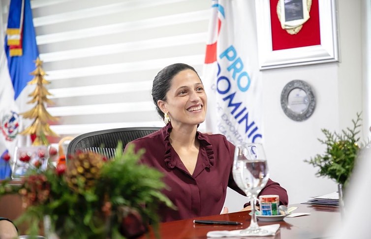 La eurodiútada que representa a los franceses en Latinoamérica destacó que la cooperación con Guatemala puede reforzarse. (Foto Prensa Libre: Redes Sociales Eleonore Caroit)