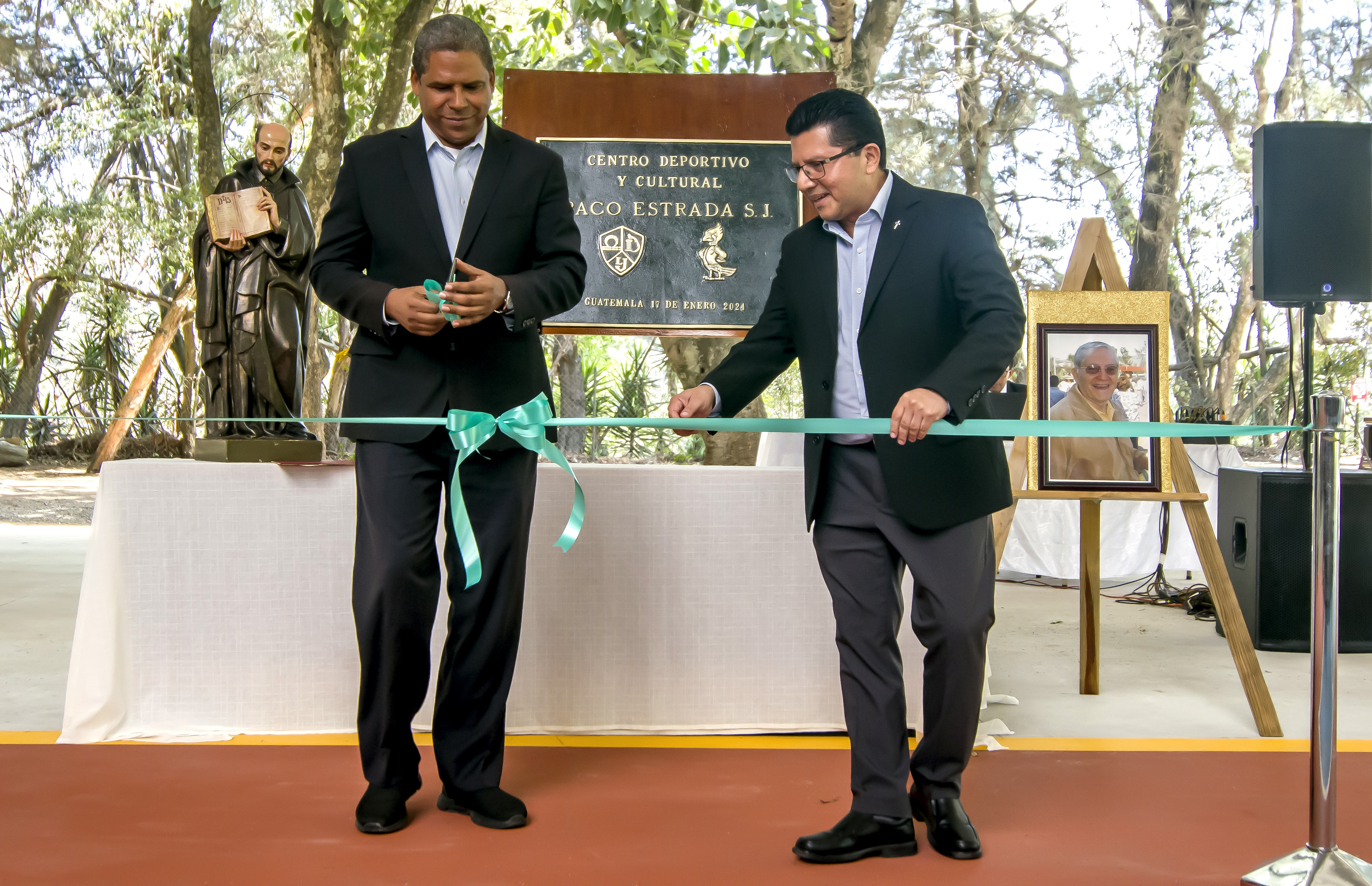 An open educational space for comprehensive training